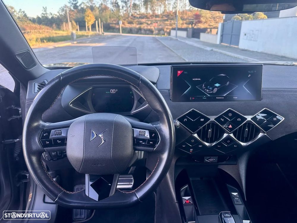 DS DS3 Crossback E-Tense Performance Line - 11