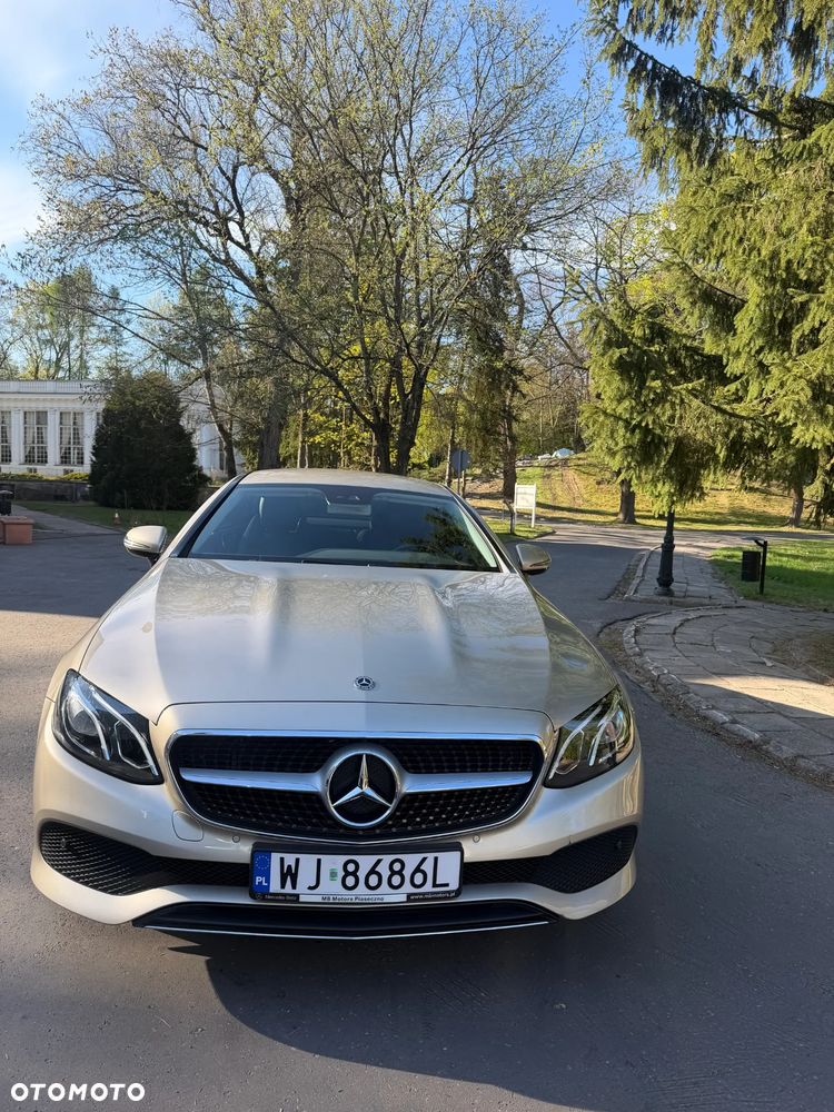 Mercedes-Benz Klasa E 200 4-Matic 9G-TRONIC - 7