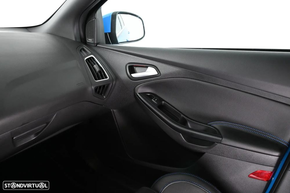 Ford Focus 2.3 EcoBoost S&S 4WD RS Blue & Black - 29