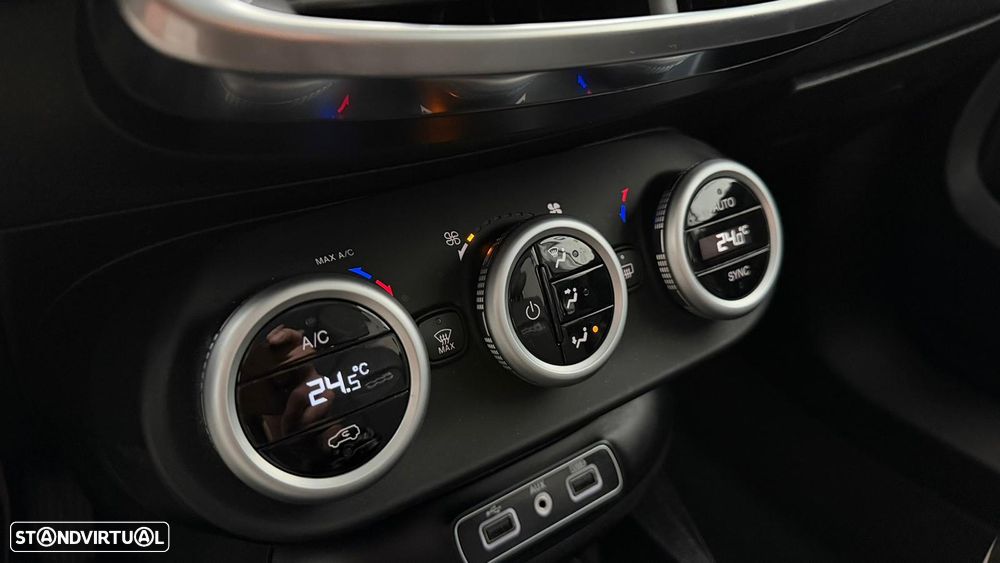 Fiat 500X 1.6 E-torQ 4x2 S&S Urban - 26