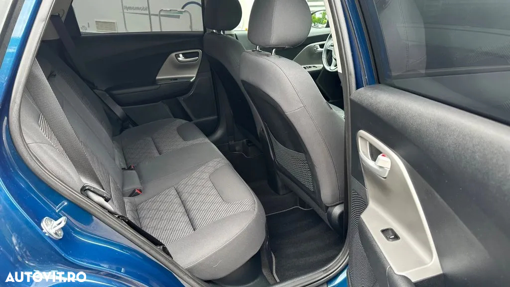 Kia Niro 1.6 GDI 2WD Aut. Edition 7 - 11