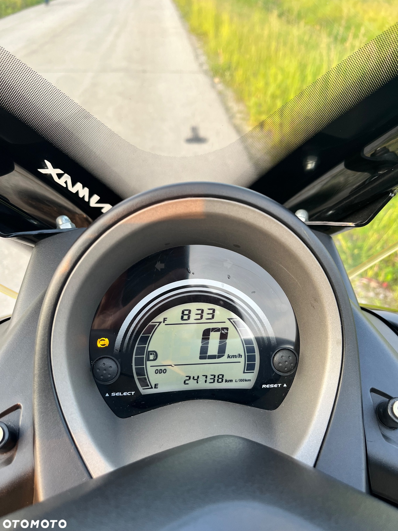 Yamaha NMAX - 11