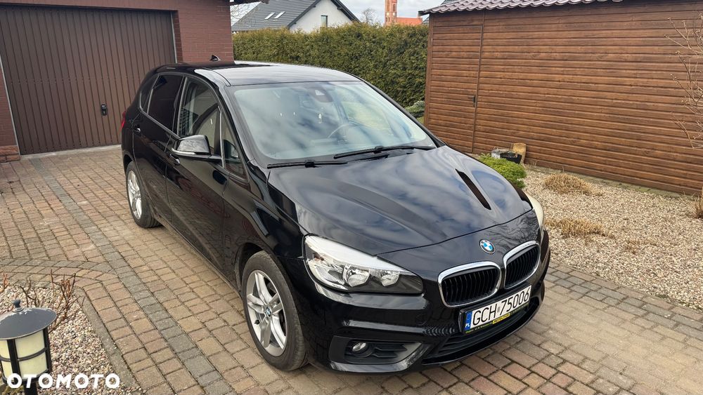 BMW Seria 2 220d - 11