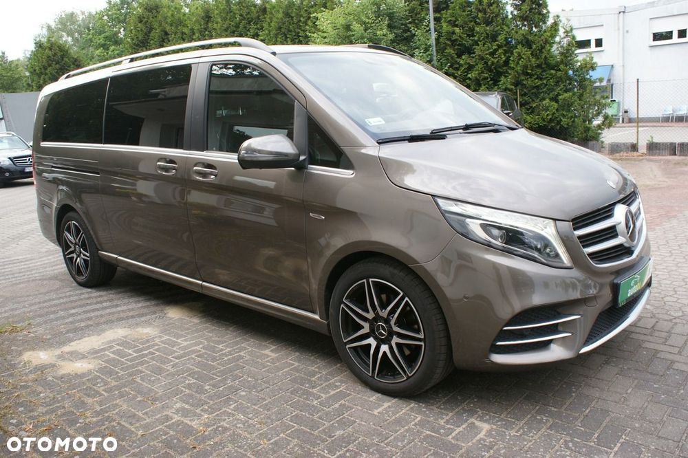 Mercedes-Benz Klasa V - 20
