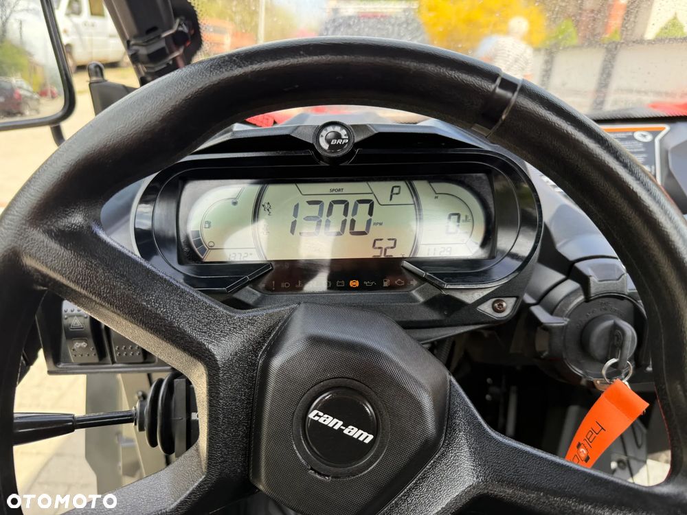 Can-Am Maverick - 19