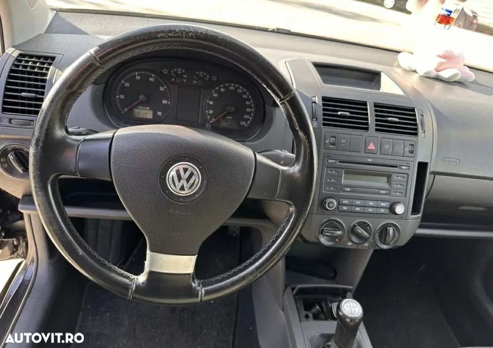 Volkswagen Polo - 3