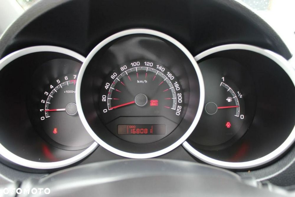 Kia Venga 1.4 S - 28