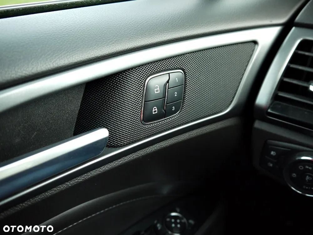 Ford Mondeo 2.0 TDCi ST-Line PowerShift - 27