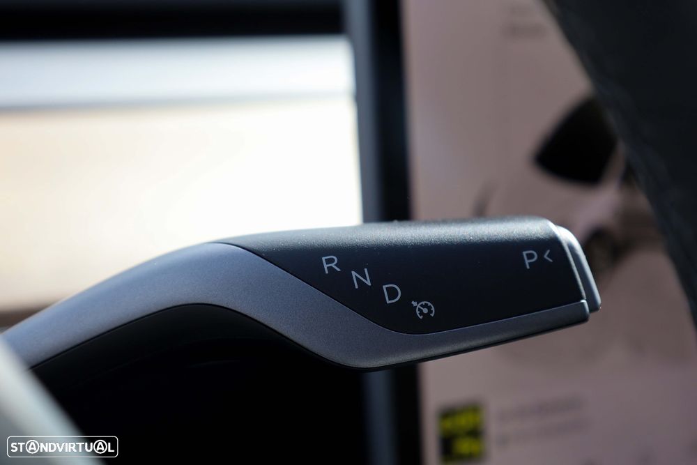 Tesla Model 3 Tração Traseira Standard - 23