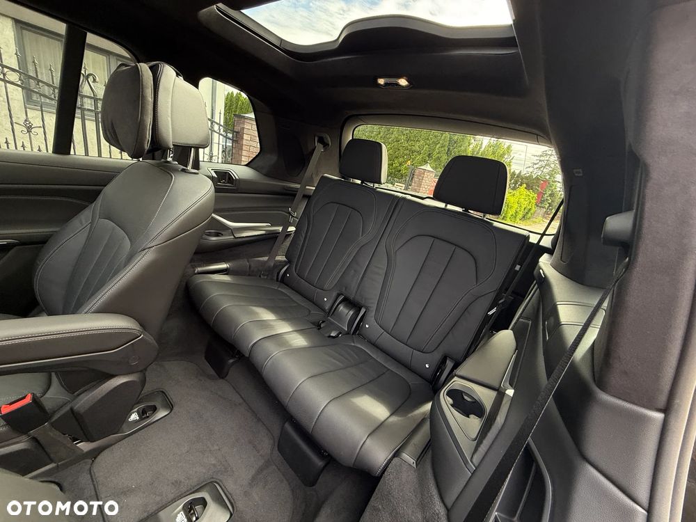 BMW X7 xDrive30d - 32