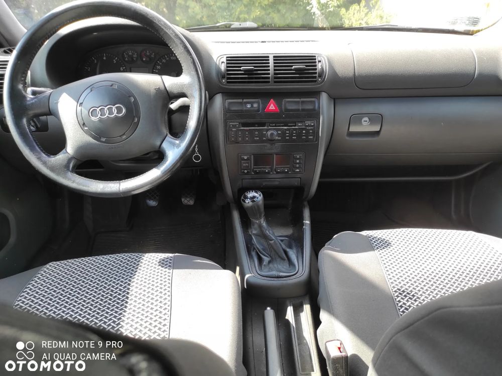 Audi A3 Sportback 1.6 Ambiente - 7