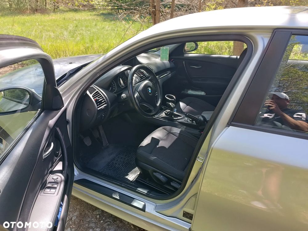 BMW Seria 1 118d DPF - 17