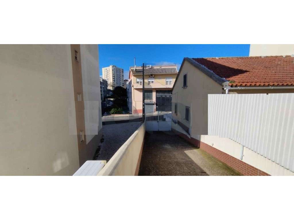 Armazém para Venda em Odivelas. Lisboa - Grande imagem: 4/6