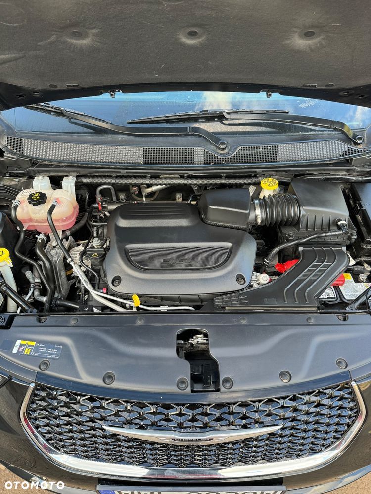 Chrysler Pacifica - 23