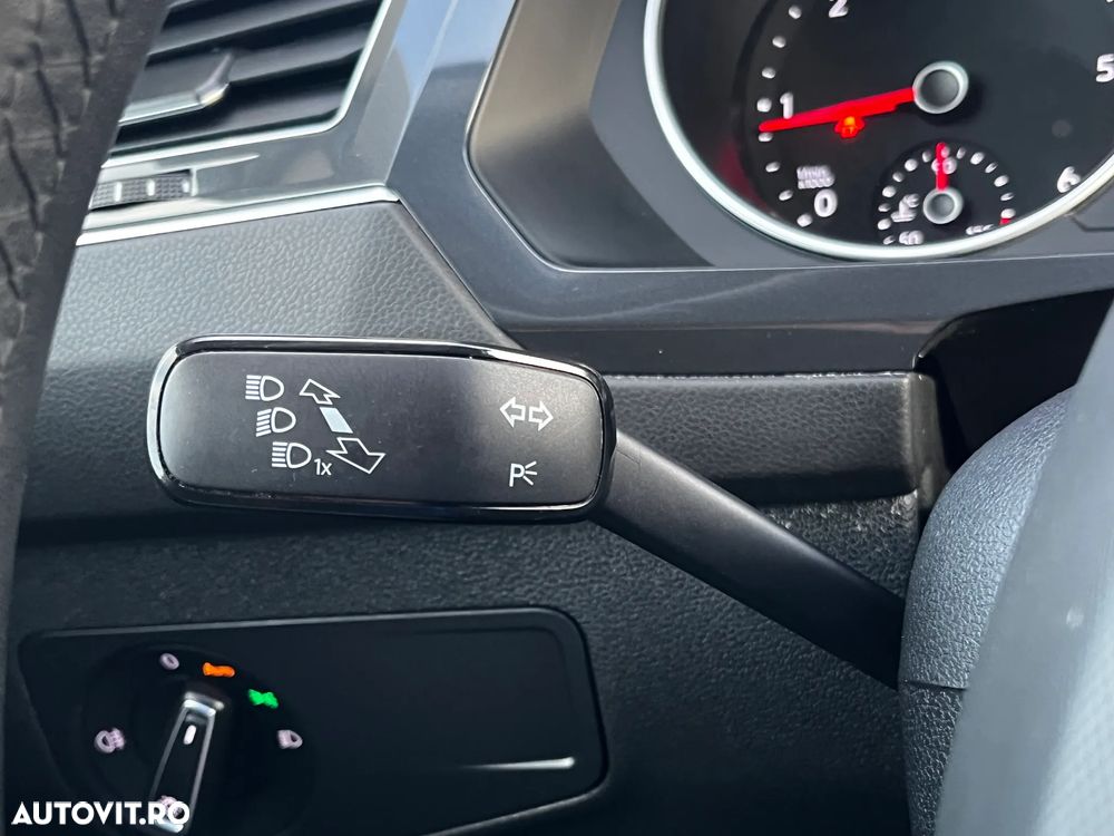 Volkswagen Tiguan - 18