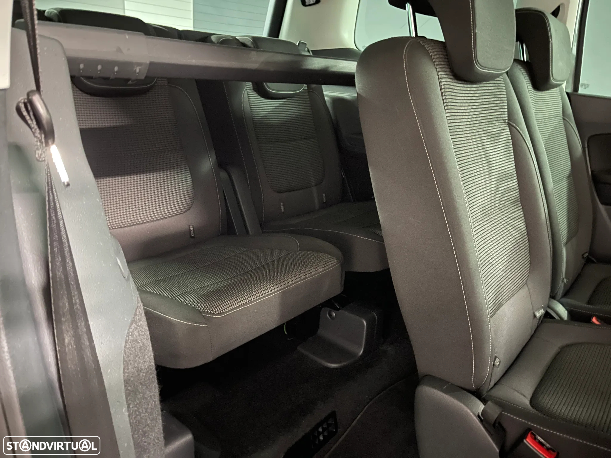 VW Sharan 2.0 TDI Confortline - 27