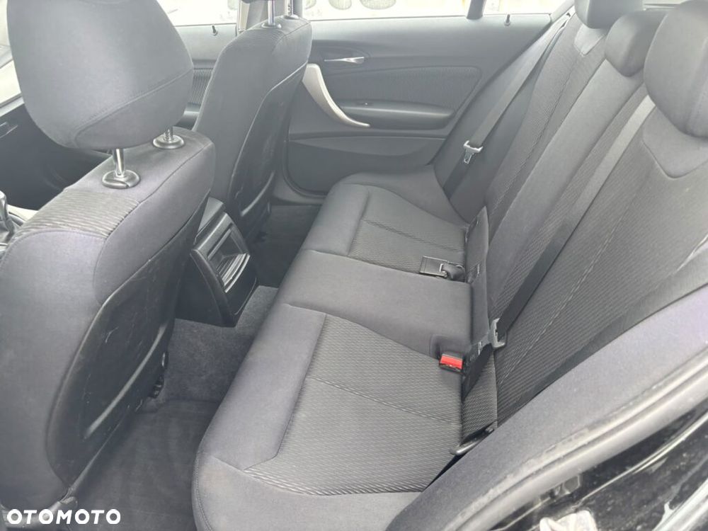 BMW Seria 1 116d DPF - 12