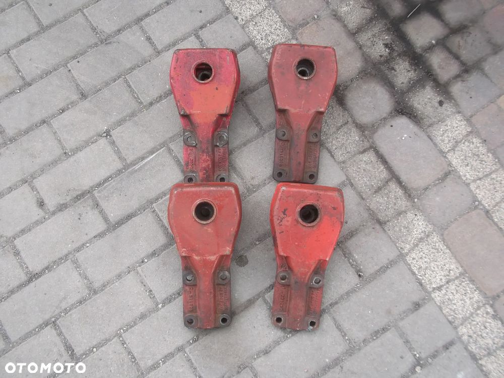 Poduszka silnika Iveco Magirus 4x4 6x6 - 3