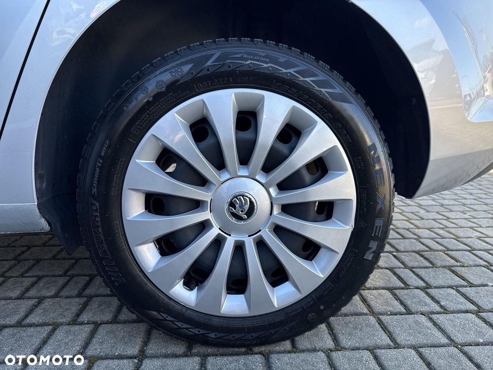 Skoda RAPID Spb 1.0 TSI Ambition - 29