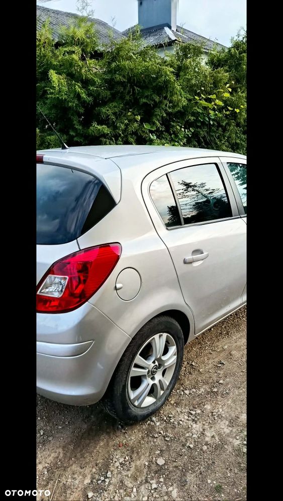 Opel Corsa - 6