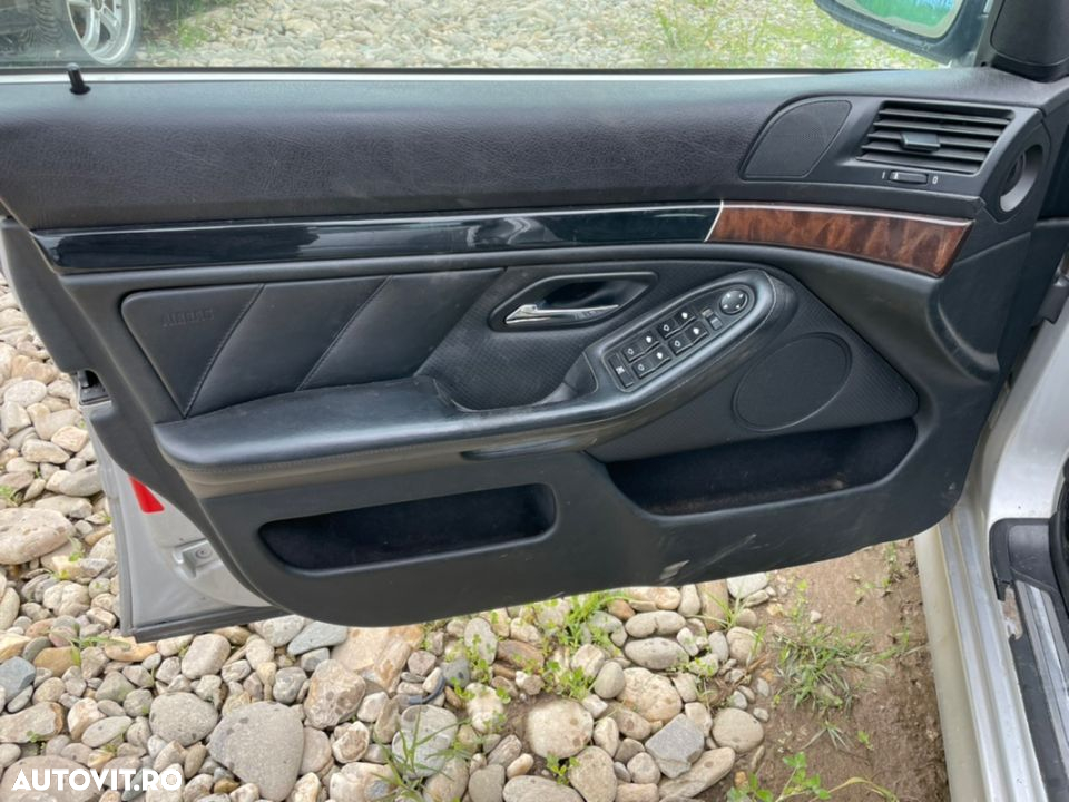 piese bmw e39 Facelift 520d 2002 telefon interior panouri mahon trimuri motor cutie volanta ambreaj radiator jante roti R 16 17 5x120 alutec  capota bara aripa far usa ceasuri bord - 8