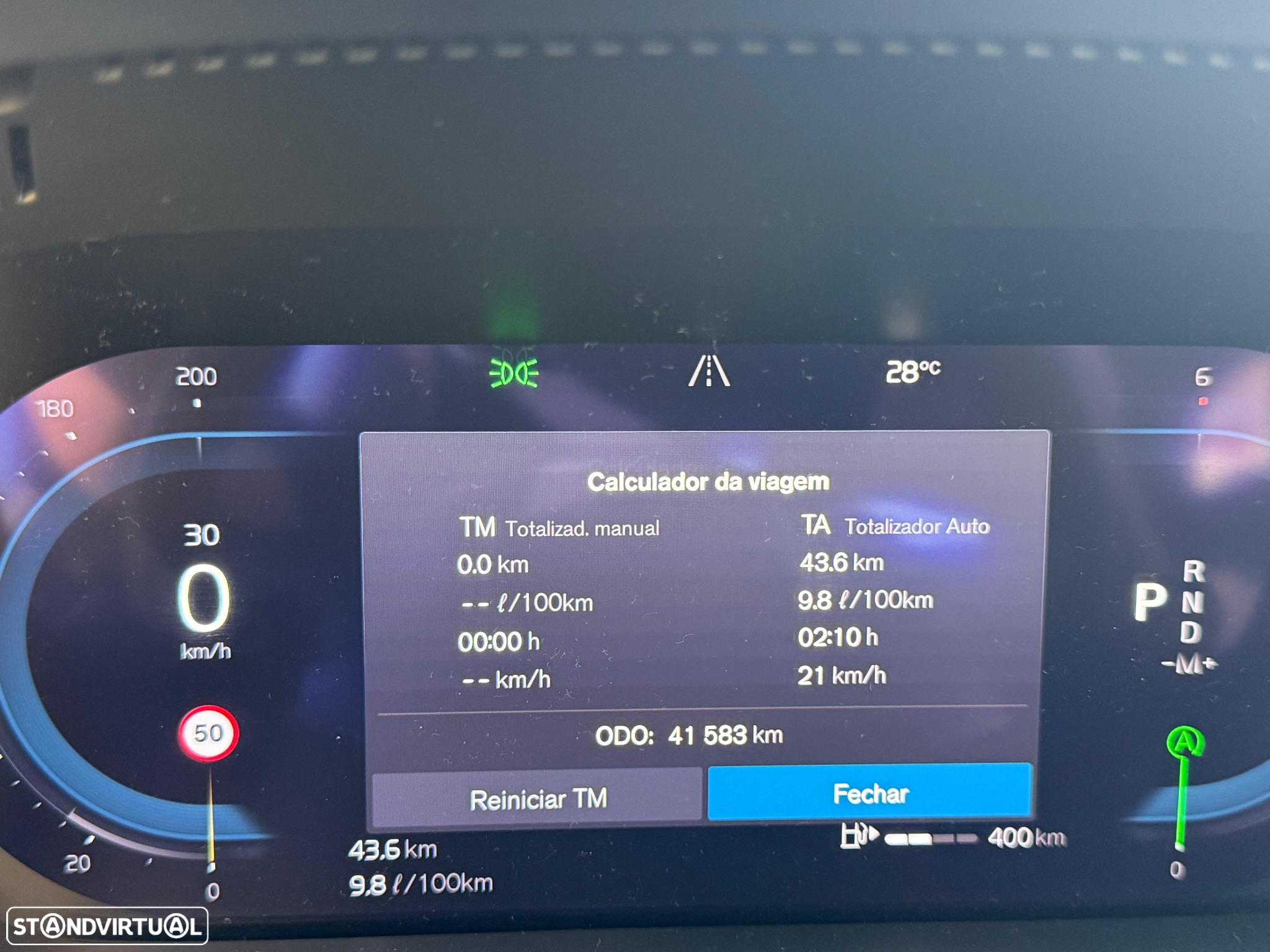 Volvo XC 60 2.0 B4 R-Design Geartronic - 38