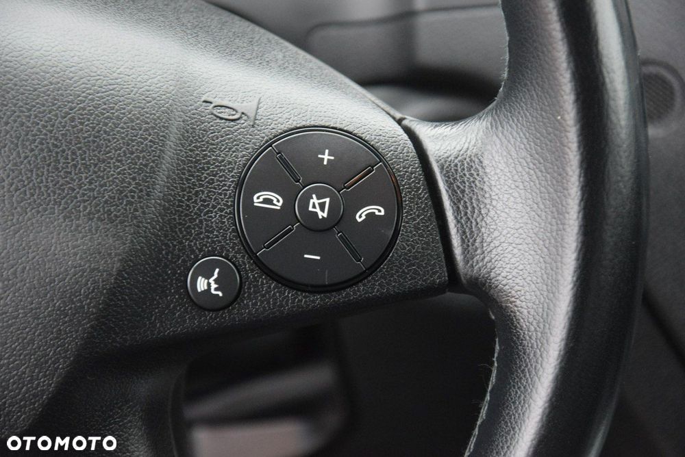 Mercedes-Benz Klasa C - 37