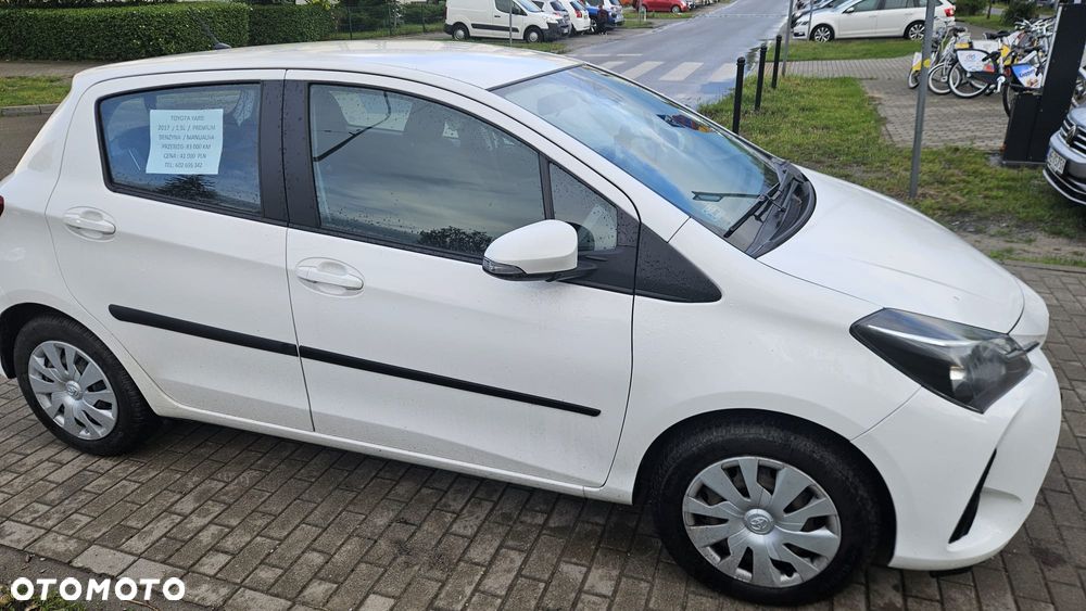 Toyota Yaris 1.5 Premium - 2