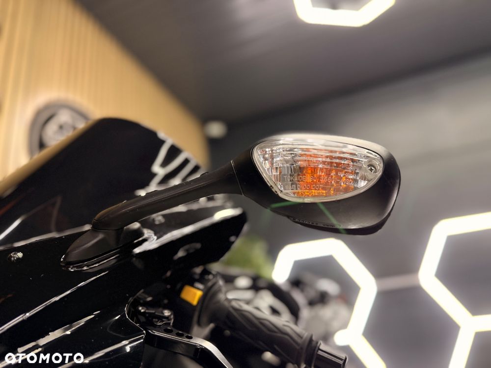Suzuki GSX-R - 36