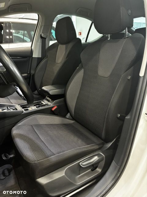 Skoda Octavia 2.0 TDI Ambition DSG - 10