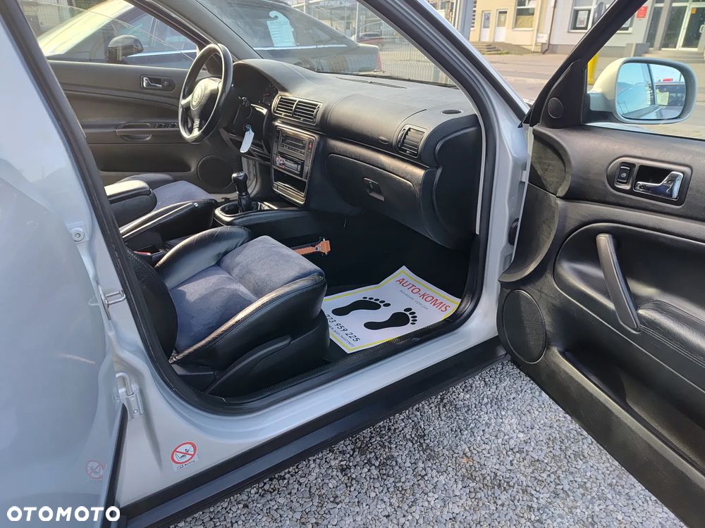 Volkswagen Passat 1.8 - 28