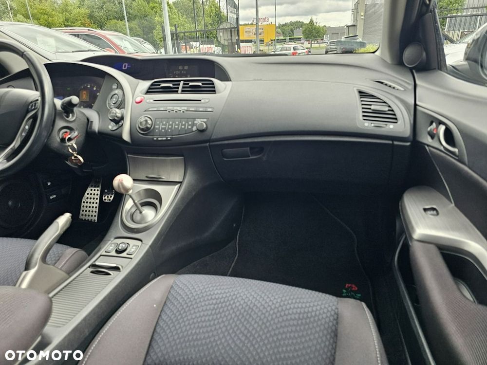 Honda Civic 1.4 Comfort (Honda Connect+) - 31