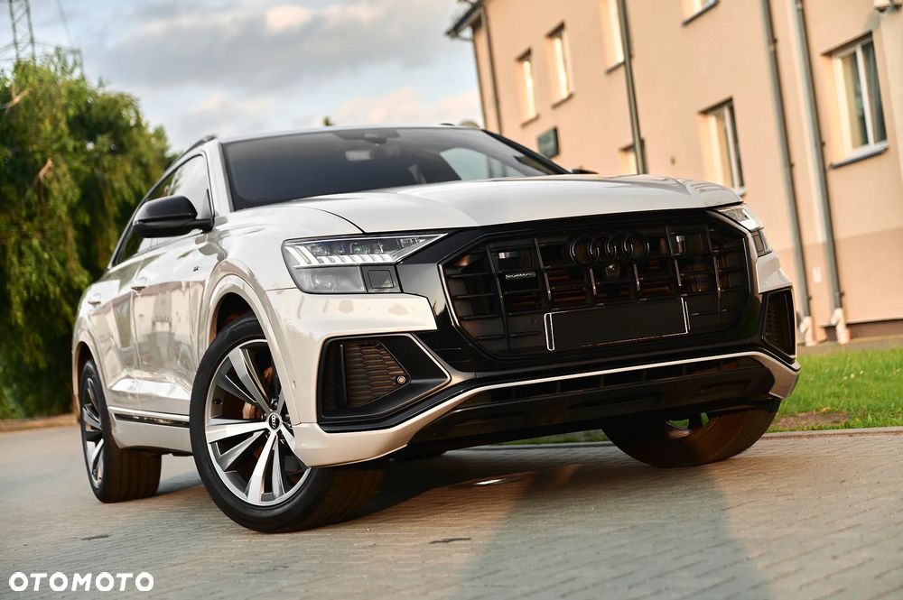 Audi Q8 - 6
