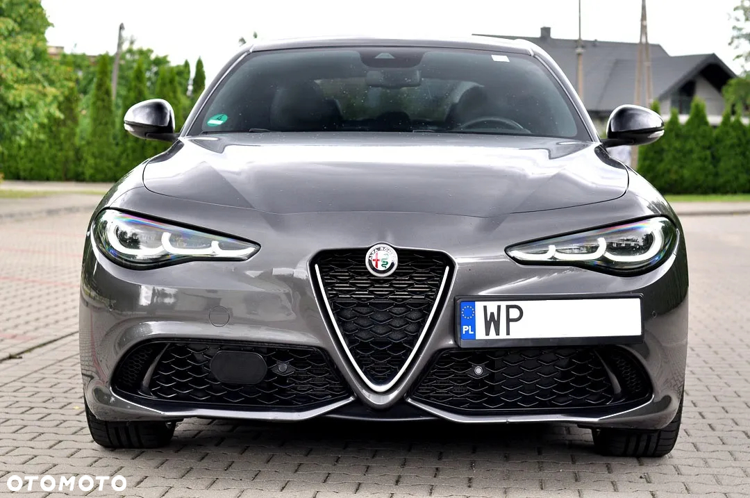 Alfa Romeo Giulia 2.0 Turbo 16V AT8-Q4 Ti - 7