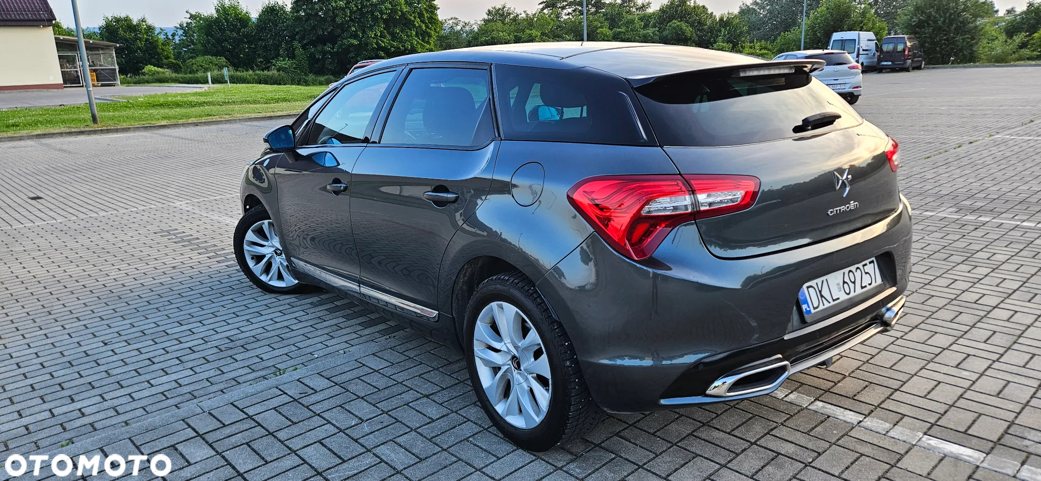 Citroën DS5 BlueHDi 150 So Chic - 4