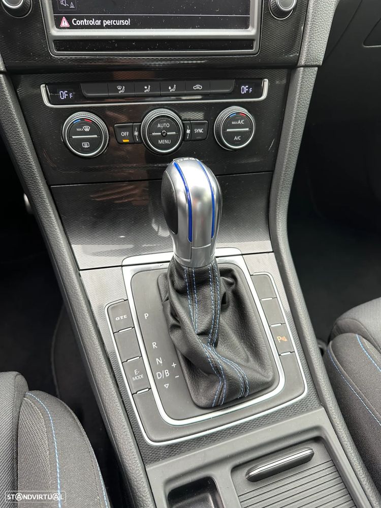 VW Golf - 18