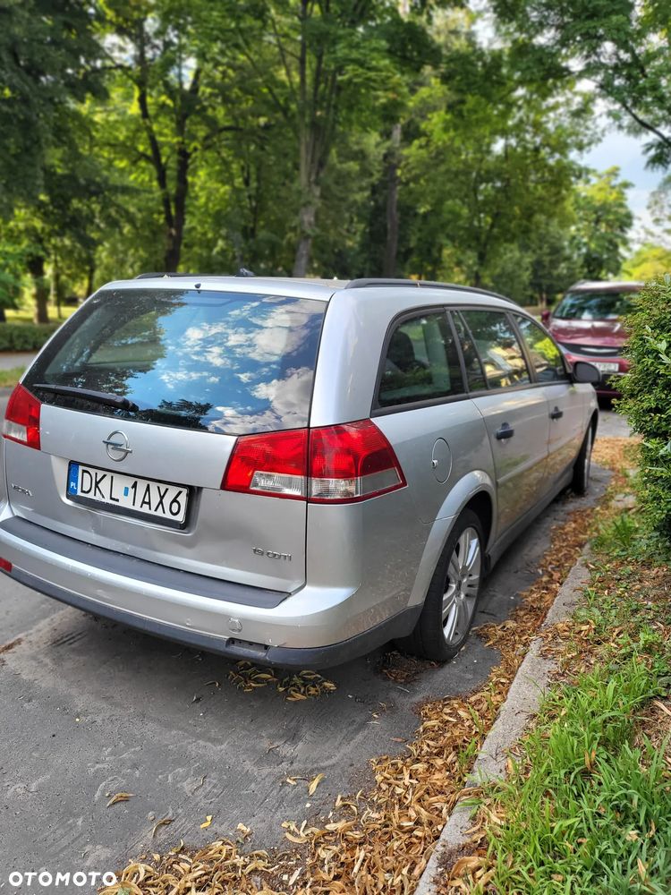 Opel Vectra 1.9 CDTI Essentia - 3