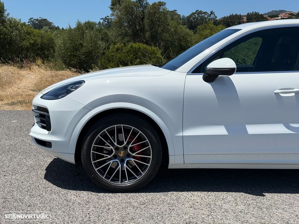 Porsche Cayenne E-Hybrid - 9