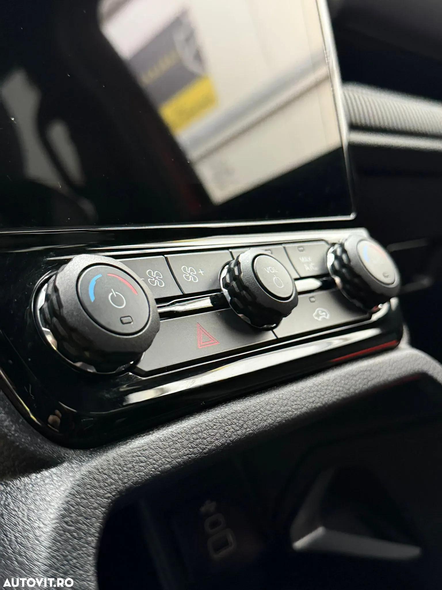 Ford Ranger Pick-Up 2.0 EcoBlue 213 CP 4x4 Cabina Dubla Raptor Aut. - 9