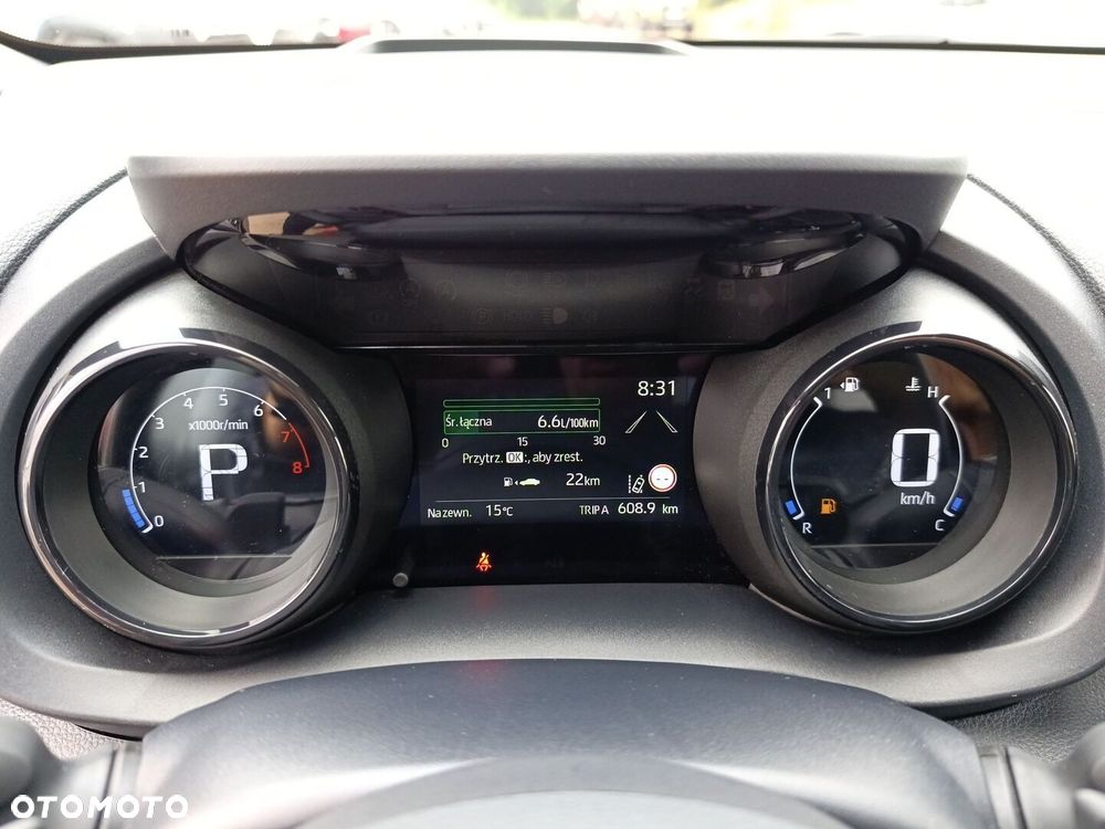 Toyota Yaris 1.5 Selection Style CVT - 25