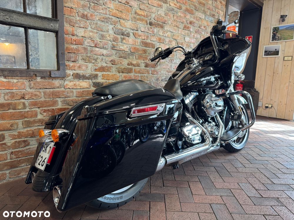 Harley-Davidson Touring Road Glide - 3