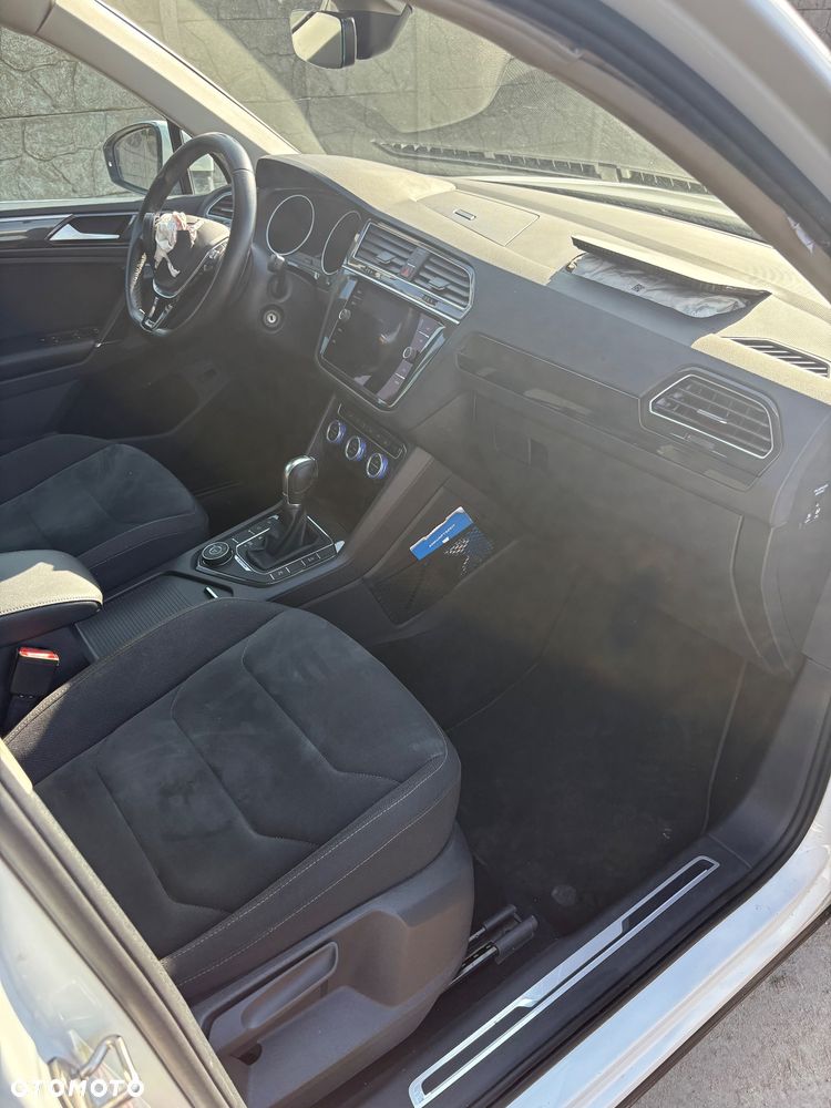 Volkswagen Tiguan - 19