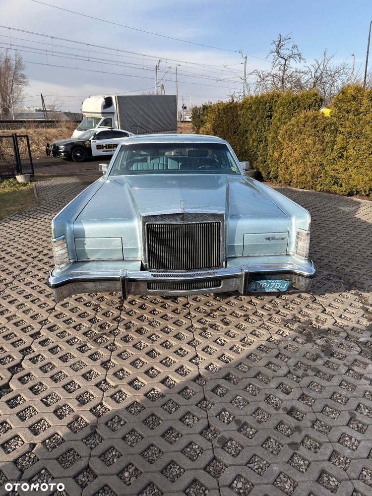 Lincoln Continental - 4
