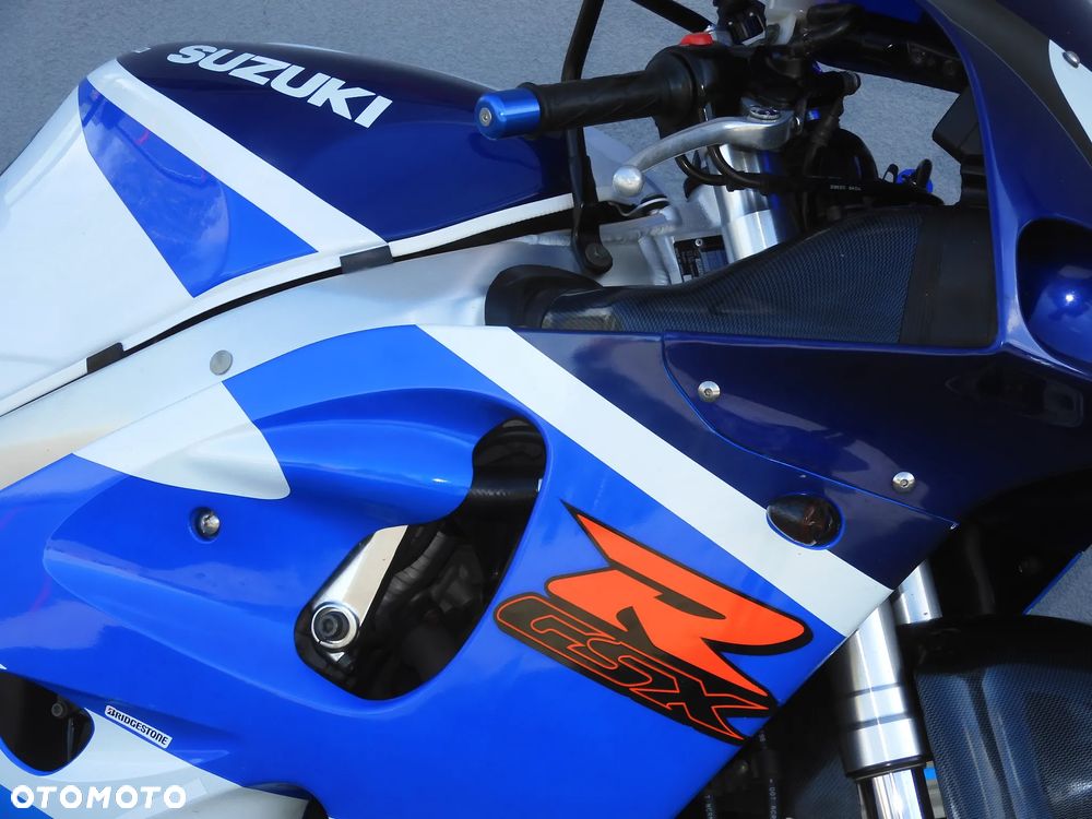 Suzuki GSX-R - 16