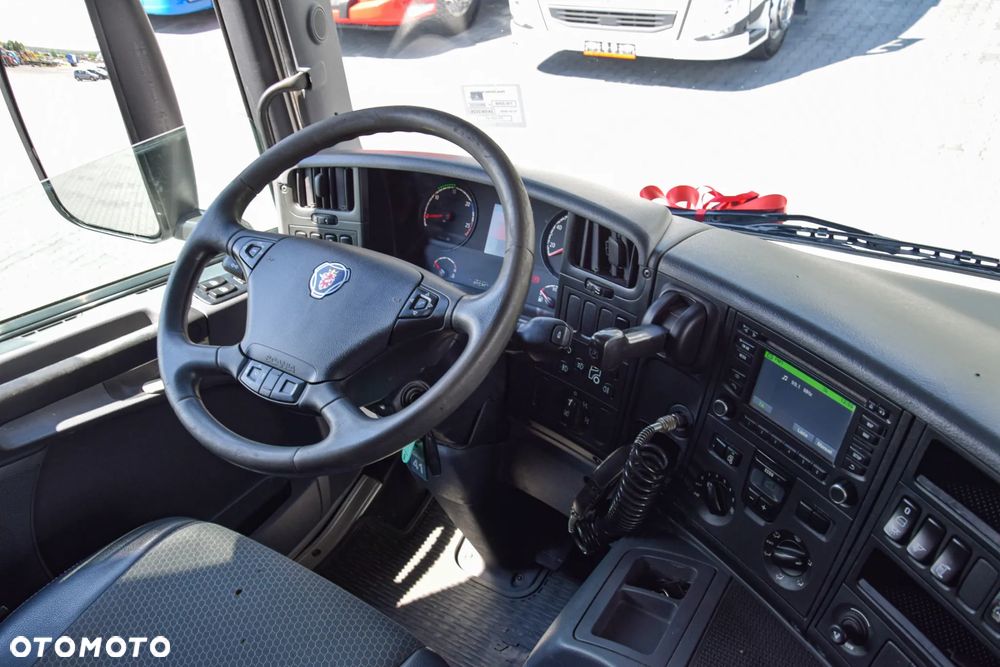 Scania P410 / 6x4 / EURO 6 / HDS HIAB X-HIDUO 158 B-3 / WYSUW x3 / ROTATOR / CHYWTAK / STEROWANIE RADIOWE / WYWROTKA / HYDROBURTA / AUTOMAT / KAMERA COFANIA / NAWIGACJA / HAK-ZACZEP / NISKI PRZEBIEG / 2018 / SERWISOWANY / SPROWADZONY - 35