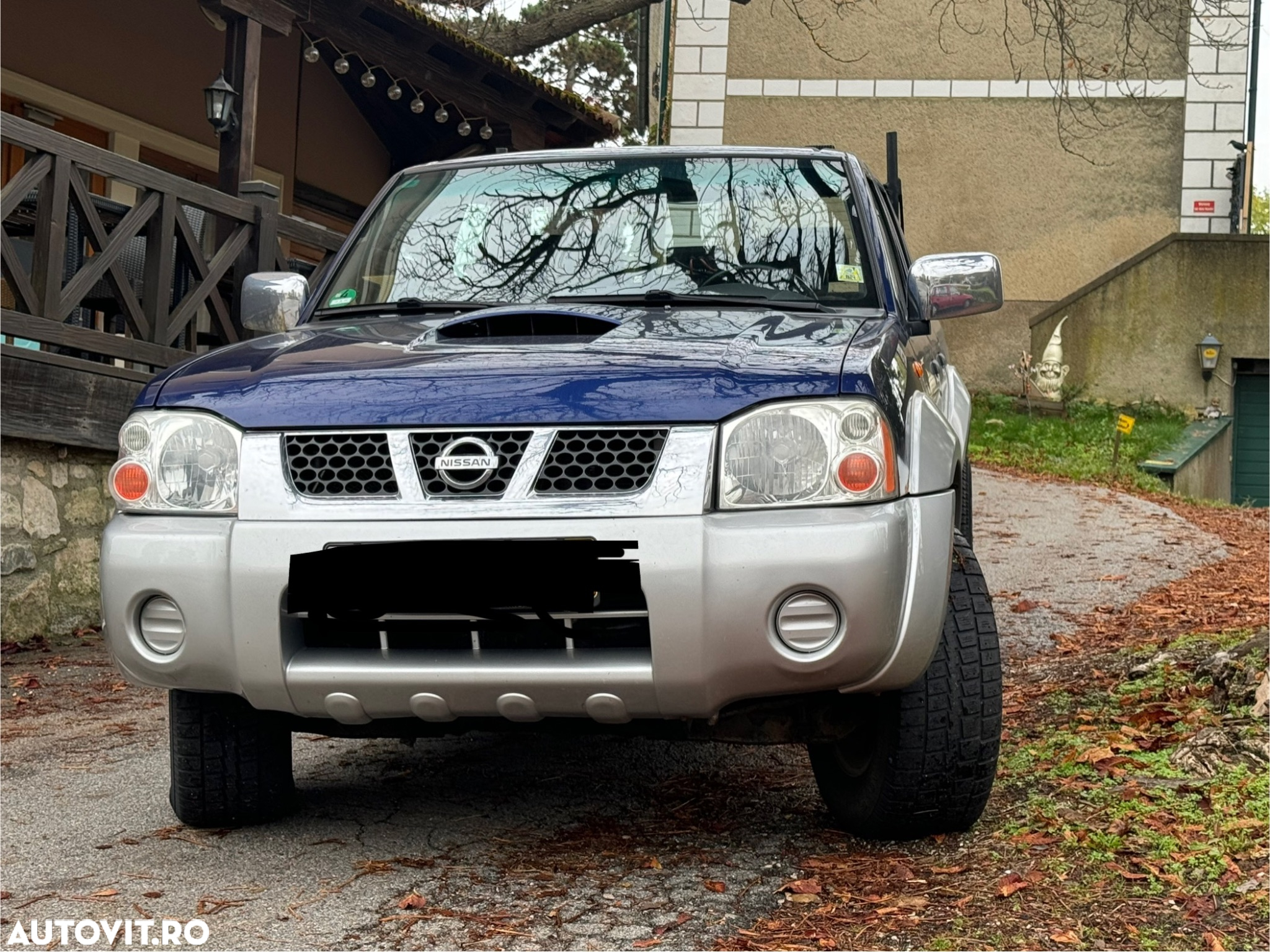 Nissan Pickup - 13