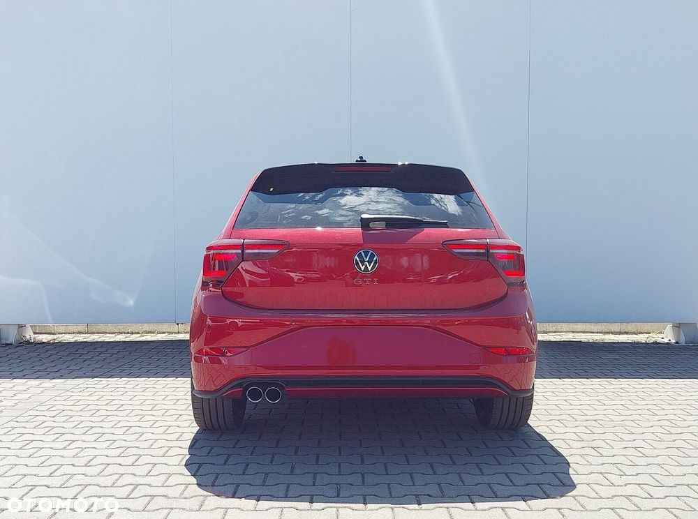 Volkswagen Polo - 5