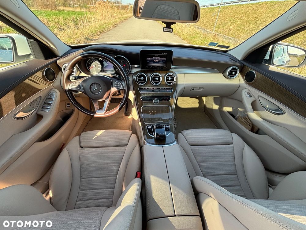 Mercedes-Benz Klasa C 180 7G-TRONIC - 7