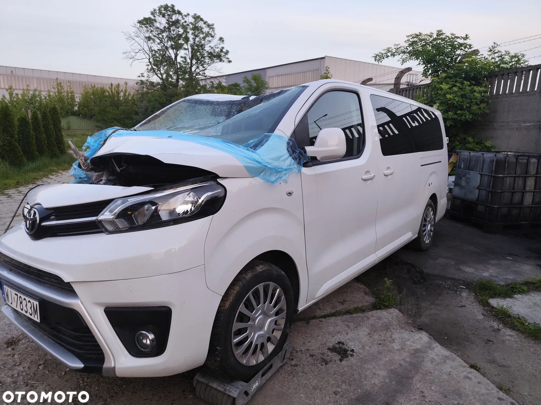 Toyota ProAce Kombi 2.0 D-4D Long 2,8t - 1