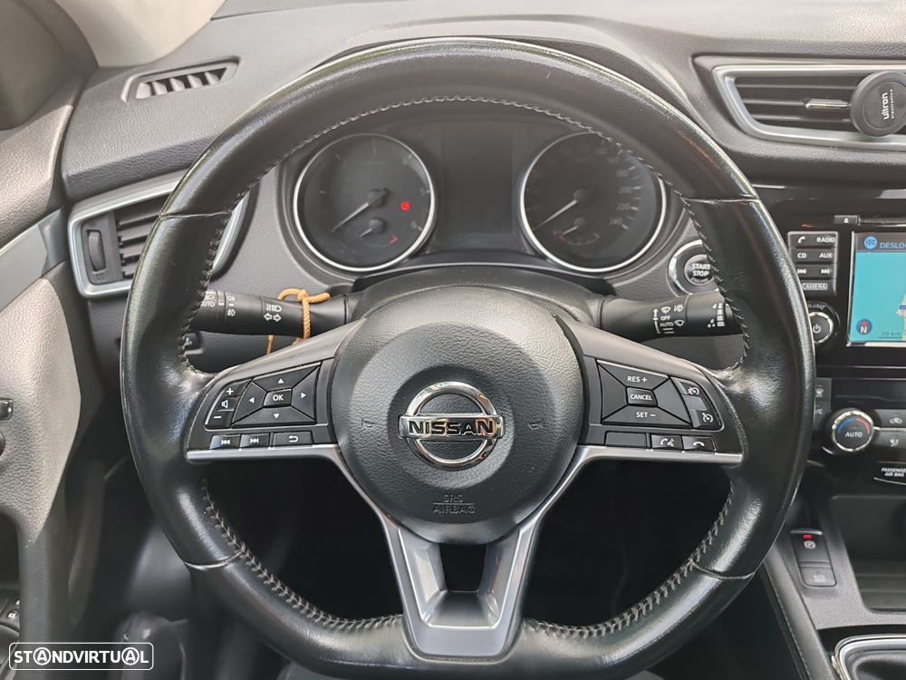 Nissan Qashqai 1.5 dCi N-Connecta - 6